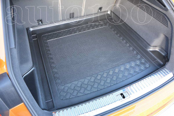 Tavita portbagaj clasica dedicata Audi Q8 (4M)